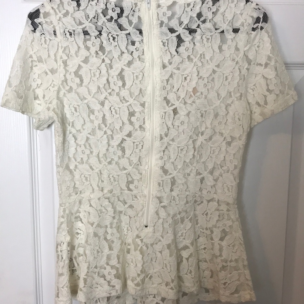 Laced Peter Pan Top - Picture 3 of 3